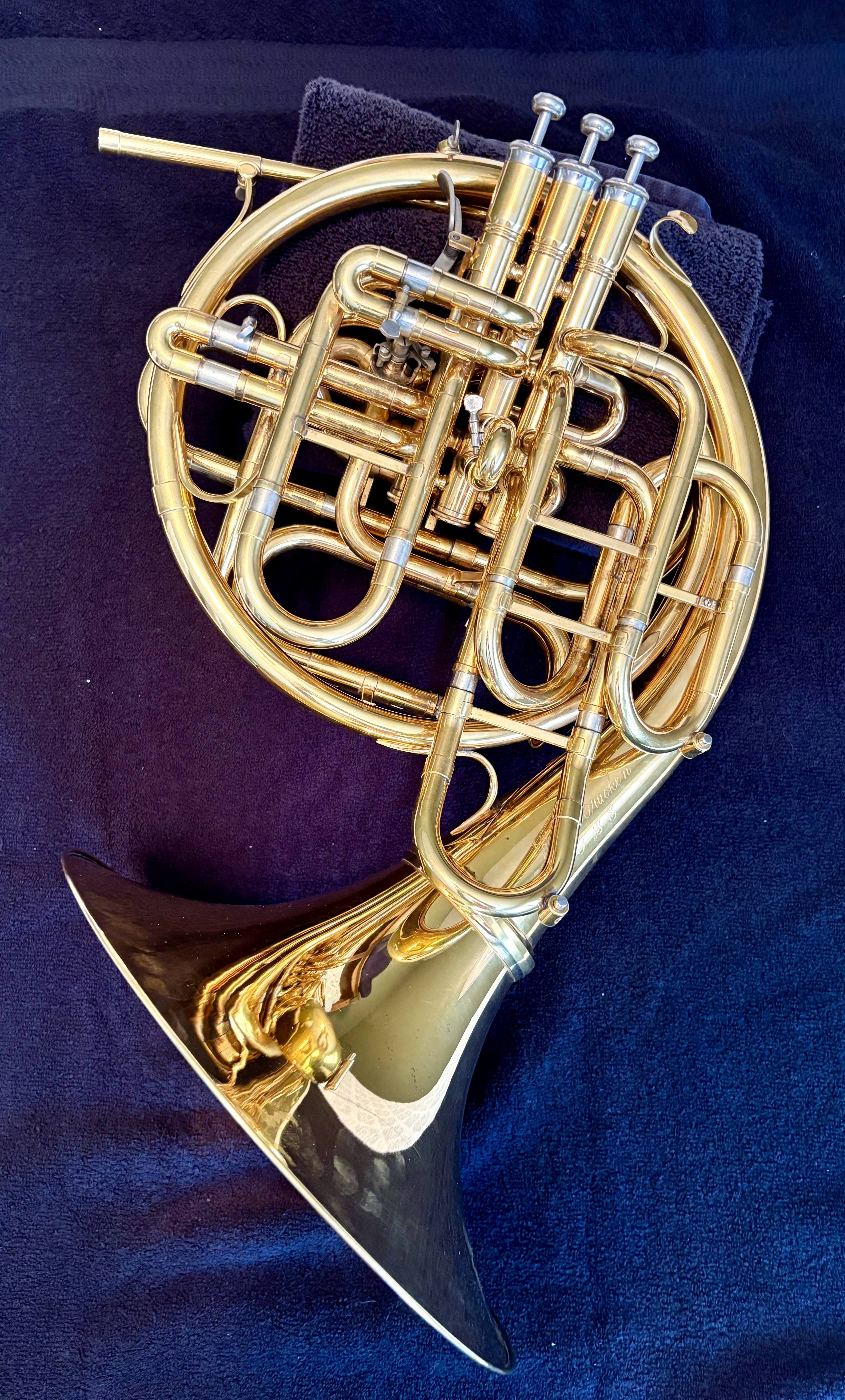 Horn 15 thumbnail