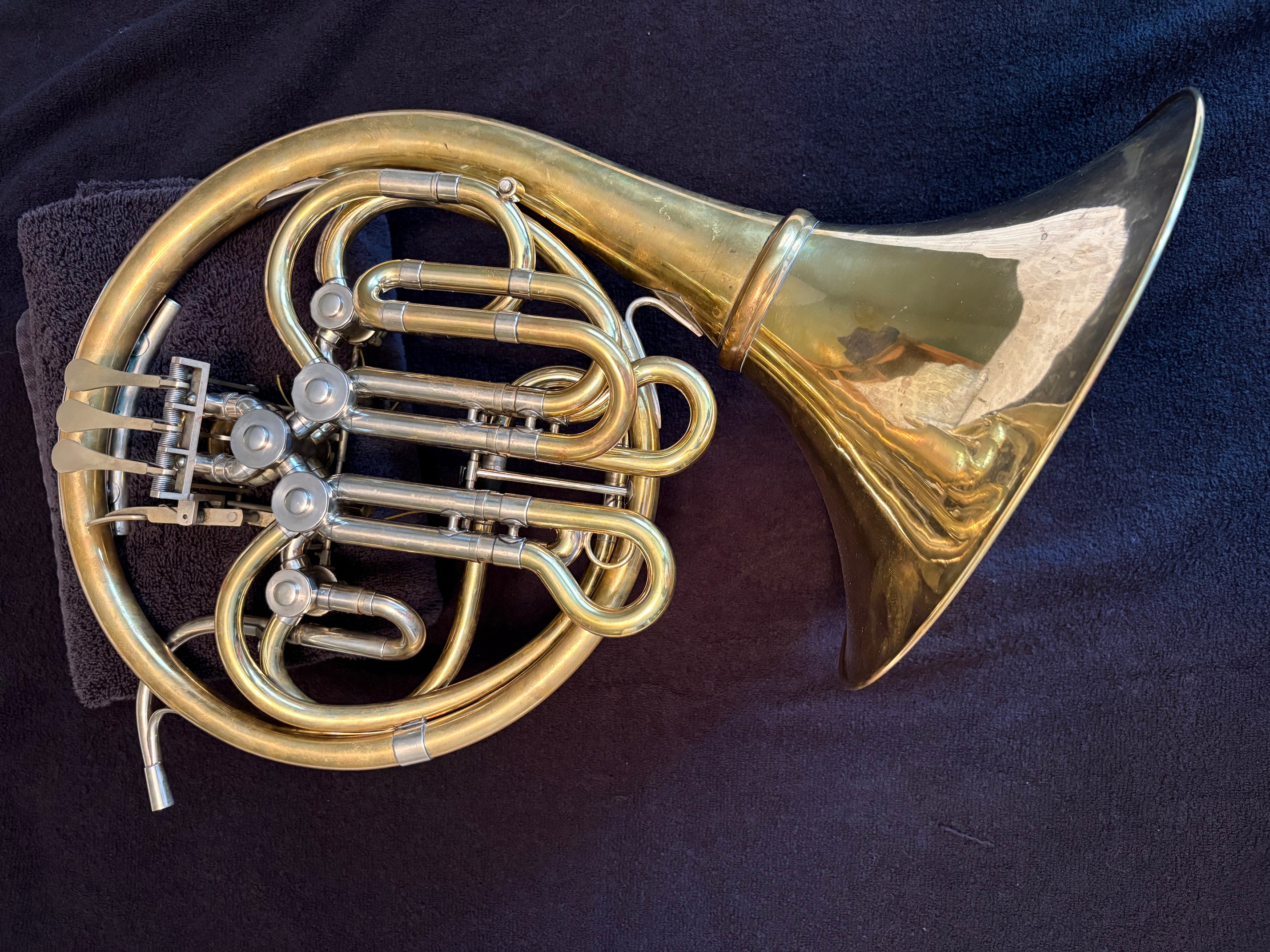 Horn 48 thumbnail